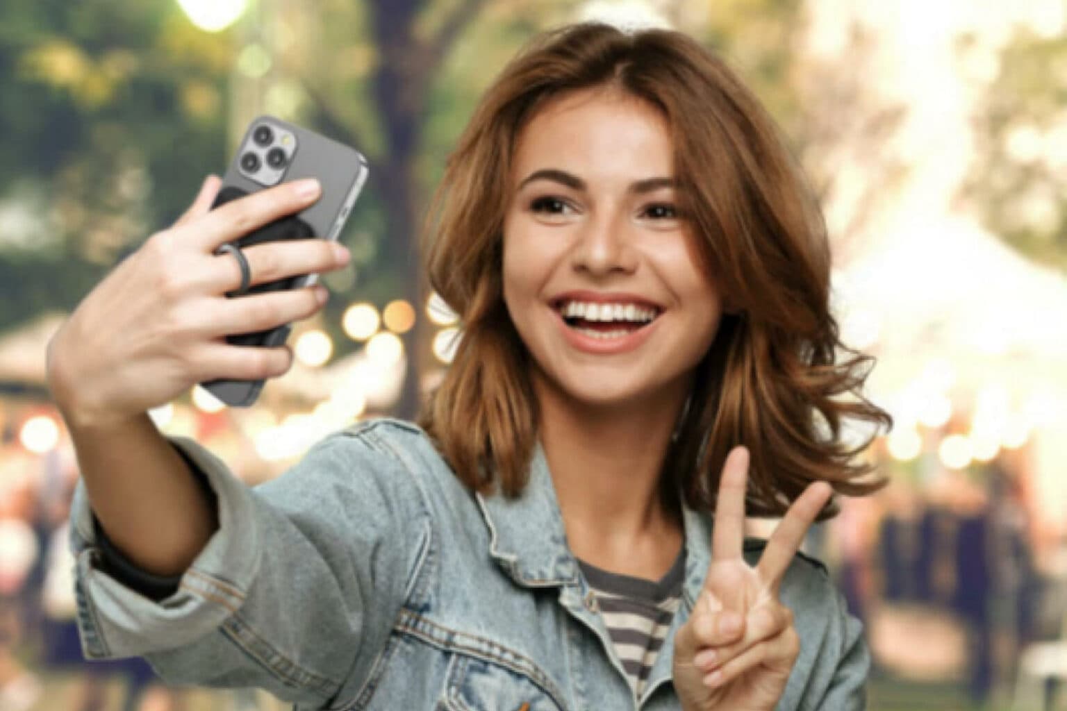 This slim wireless charger attaches to your iPhone via magnets This wireless power bank is magnetic.