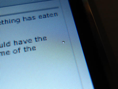 IPhone_bubble_1 Bubbles have been reported to form underneath the iPhone's screen.