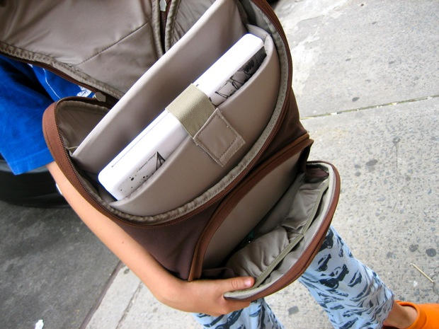 Loop_backpack05 loop_backpack05