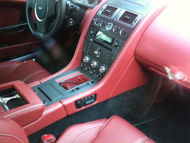 aston_martin_vantage5