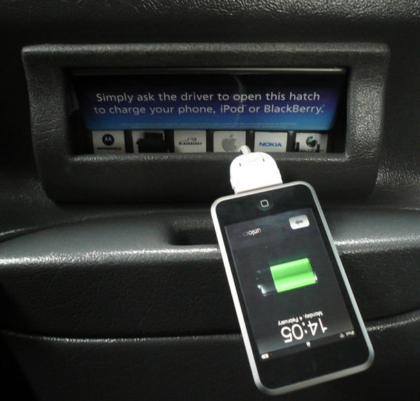 Courting disaster? London cab with built-in charger. CC-license, thanks to Lars Plougmann on flickr.