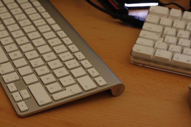 apple-alu-bluetooth-keyboard2