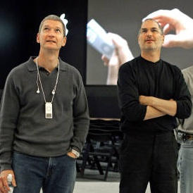 tim-cook-steve-jobs