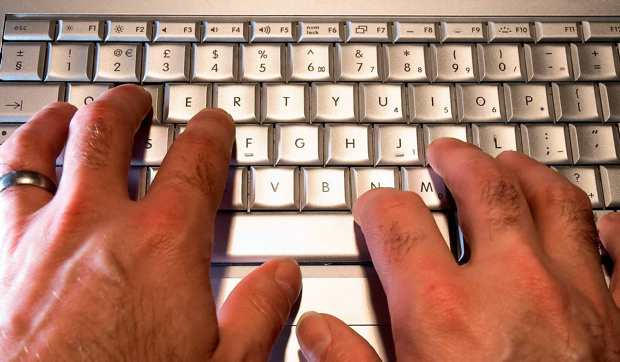 Warning over online child pornography