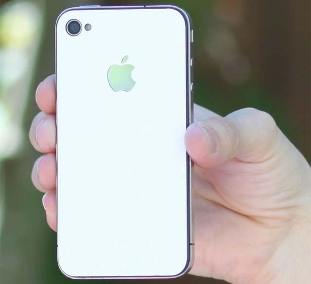 white-iphone-4-decal