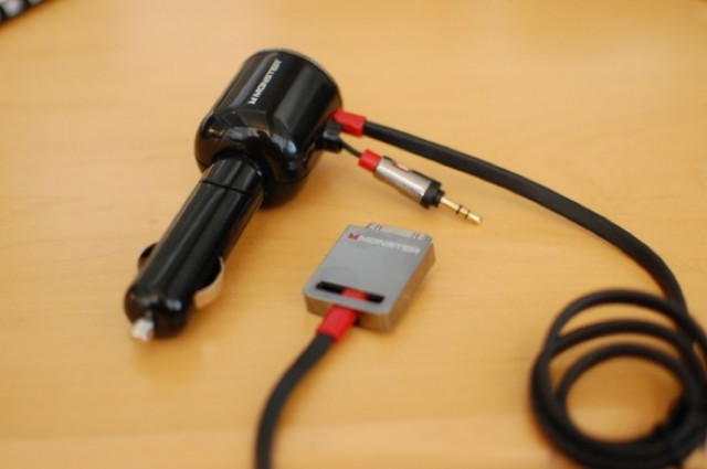 The-Monster-iMotion-CarPlay-allows-users-to-control-their-iPod-with-a-wave-of-the-hand