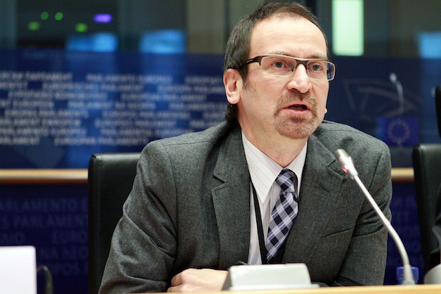 Hungarian politician Jozsef Szajer is drafting the country's new constitution on an iPad.