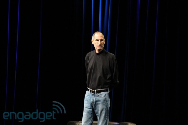 steve_jobs_iPad2