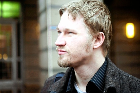 MK-BJ214_IPADHA_G_20110118182454