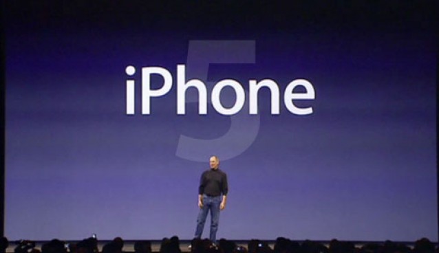 Steve-Jobs-iPhone-5