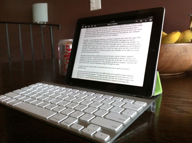 jacqui-ipad-working-4e6e6d6-intro-thumb-640xauto-25382