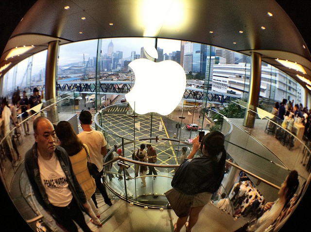 Apple's Hong Kong Store (credit: wZa HK)