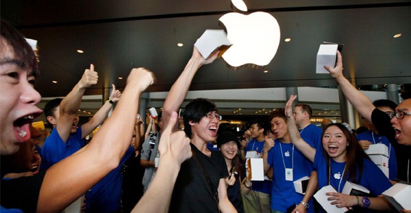 hong-kong-apple-store-CHEERS