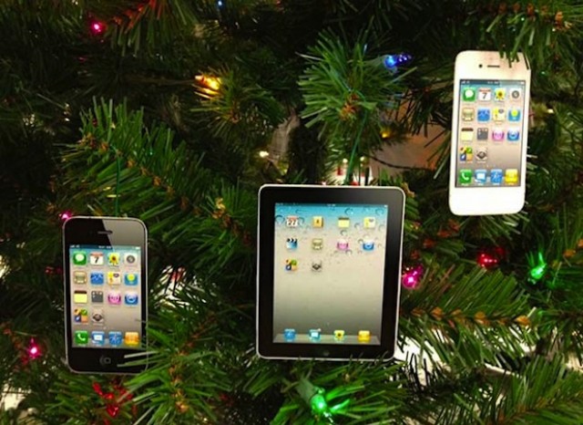 ipad-iphone-christmas-ornaments
