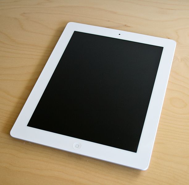 612px-IPad_2_White_on_table