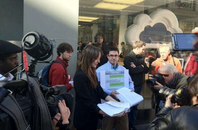 The protest at Apple's San Francisco store, via Cory Moll.