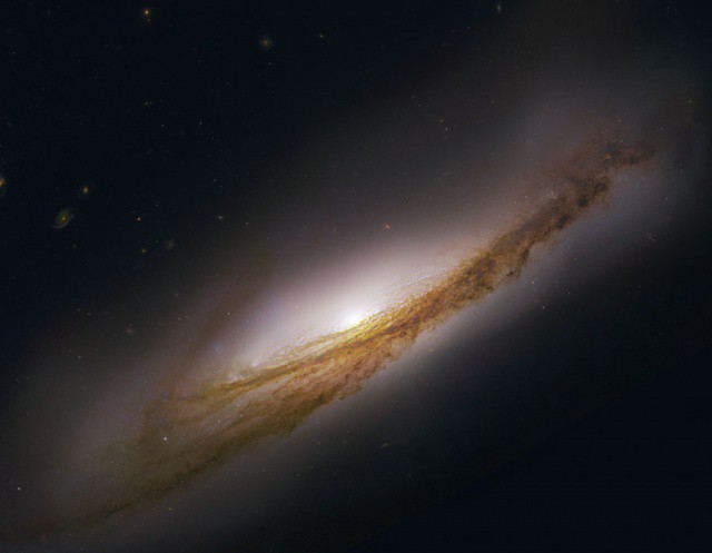 This image of the NGC 3190 Galaxy is the one Apple altered for Mountain Lion.