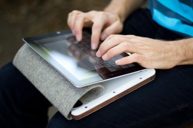 The Bowden and Sheffield cases are tough and stylish