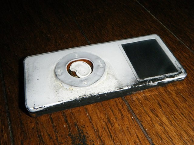 If you've got a first-generation iPod nano, get it replaced before it looks like this.