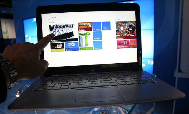 Windows 8 running on a notebook (image by Intel)