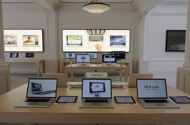 MacBook Pro displays at Apple's Amsterdam retail store