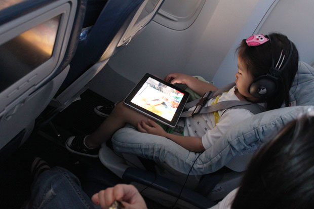 Jetstar-Buys-Hundreds-of-iPads-for-Airplane-Passengers-2