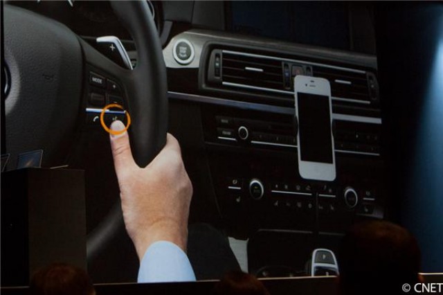 Apple demonstrates Siri integration in vehicles at WWDC.