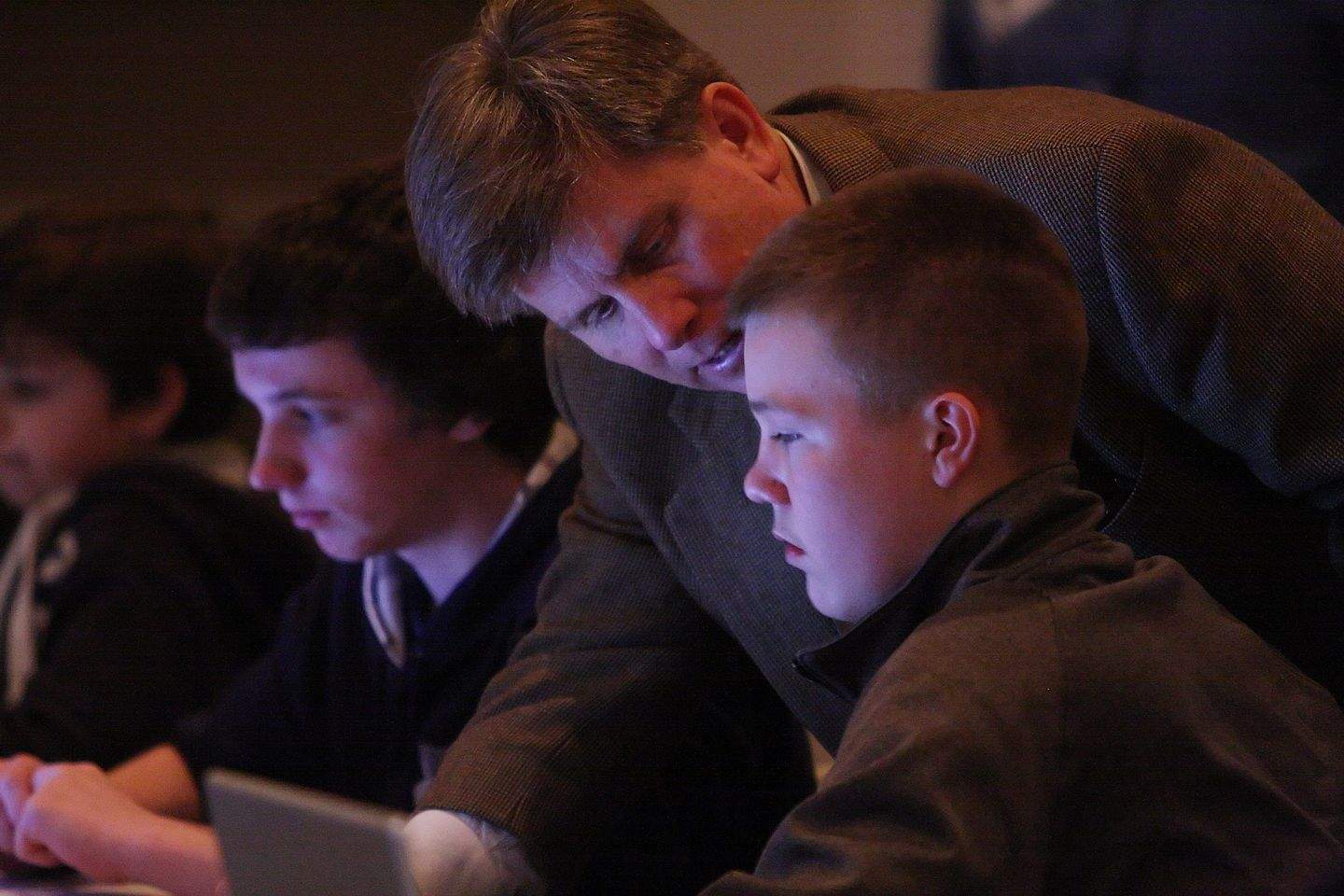 Student w Hunt Student w Hunt