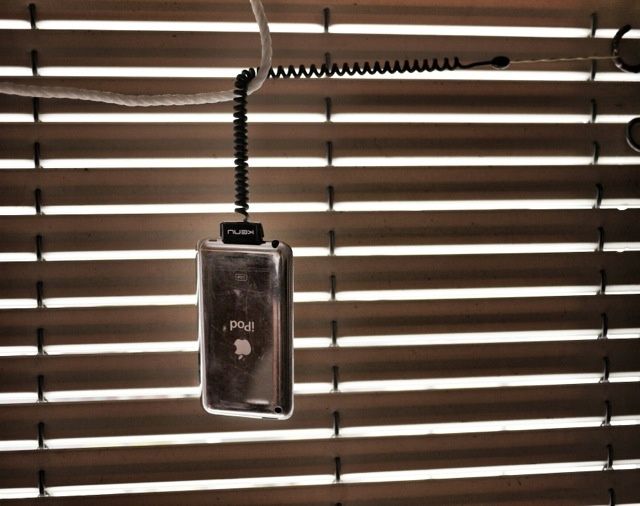 The Highline is like a leash for your iDevice. Photo Charlie Sorrel (CC BY-NC-SA 3.0)