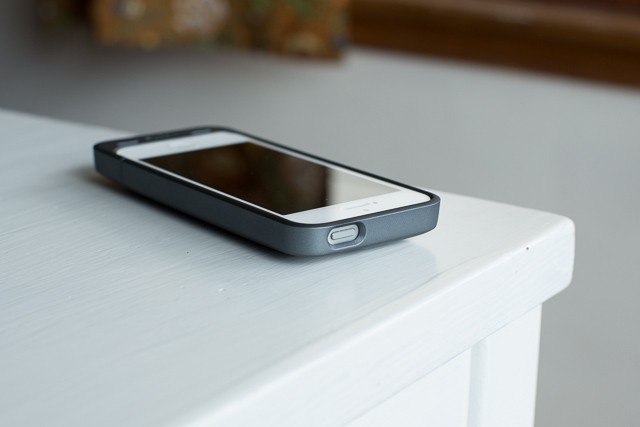 mophie-juice-pack-helium-3.jpg Mophie juice pack helium 3