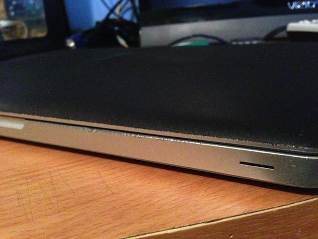 Plasticdippedmacbook4 plasticdippedmacbook4