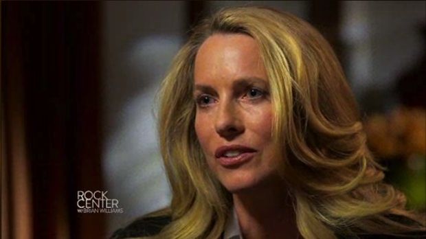 Laurene Powell Jobs is part of a syndicate to buy the LA Clippers with Beats founder and Apple employee Jimmy Iovine