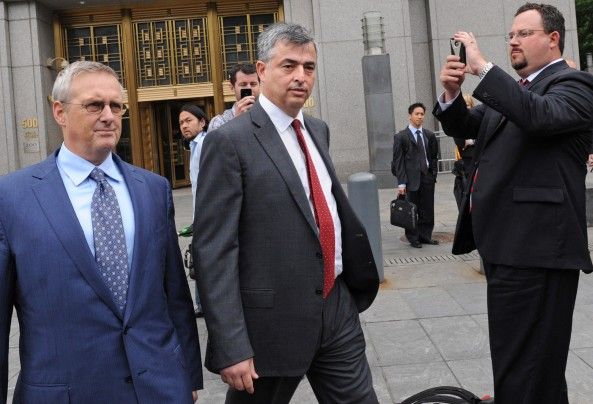 Eddy Cue, Apple's Mr. Fix-It, leaving a New York courtroom like an OG. Photo: Apple