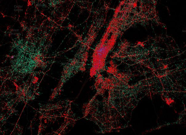 An aerial view of New York City. Red dots are iPhones. Green is for Android. Blackberry is that little bit of purple.