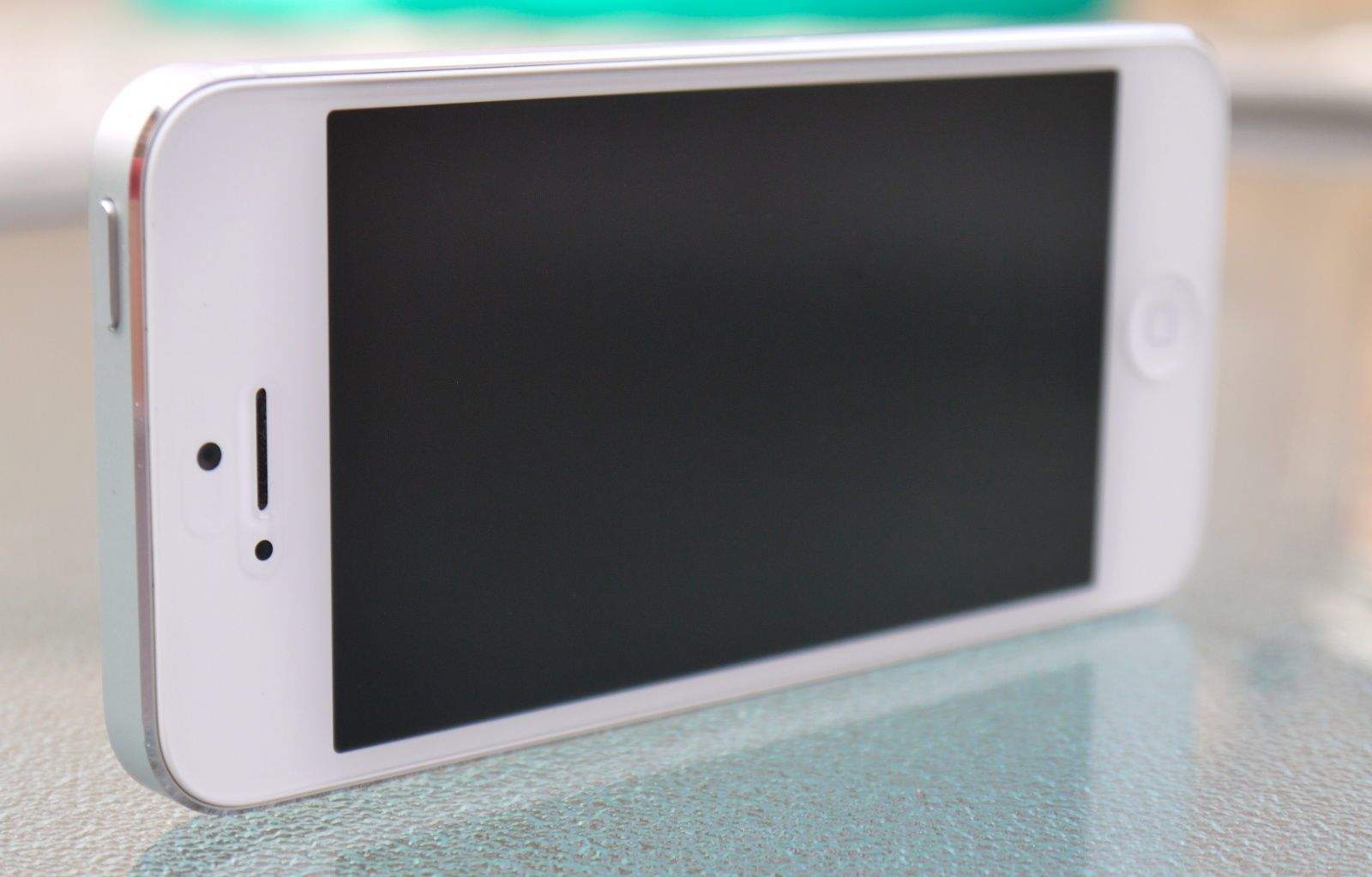 TruFit AntiGlare Films For iPhone 5 Prevent The Sun From Ruining Your