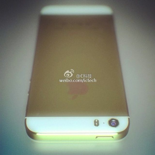 white-gold-iPhone-5s