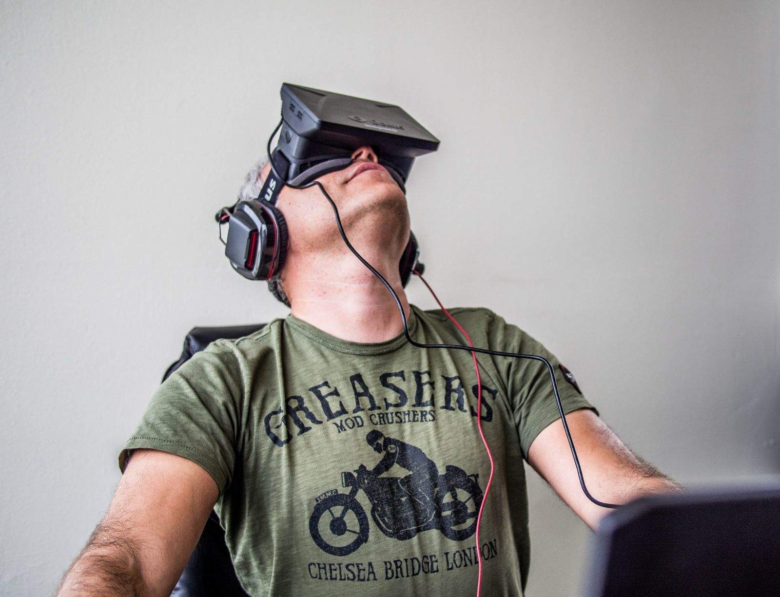 Sergey Orlovskiy tests Oculus Rift.