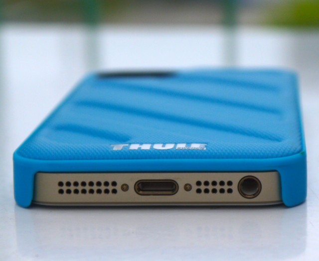 The Gauntlet leaves some edges exposed.