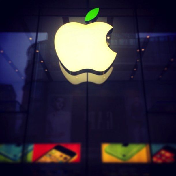 Apple's Nanjing East Retail Store in Shanghai celebrates Earth Day (Credit: Znnina)