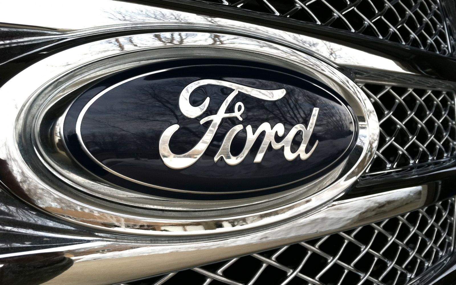 Siri Eyes Free is coming to 2011 model Fords and earlier.