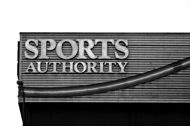 Sport Authority is Apple Pay ready. Photo: Thomas Hawk