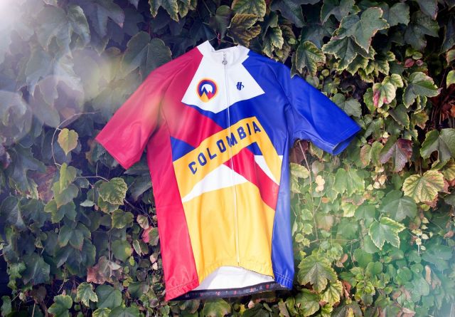 20131106_bike kit_0052 Hincapie Pasion Rain Jersey. Photo: Jim Merithew/Cult of Mac