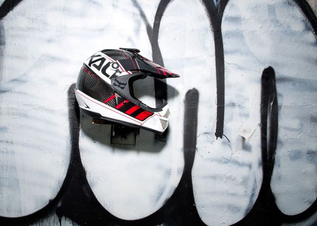 20131110_gift guide_0300 Kali Helmet. Photo: Jim Merithew/Cult of Mac