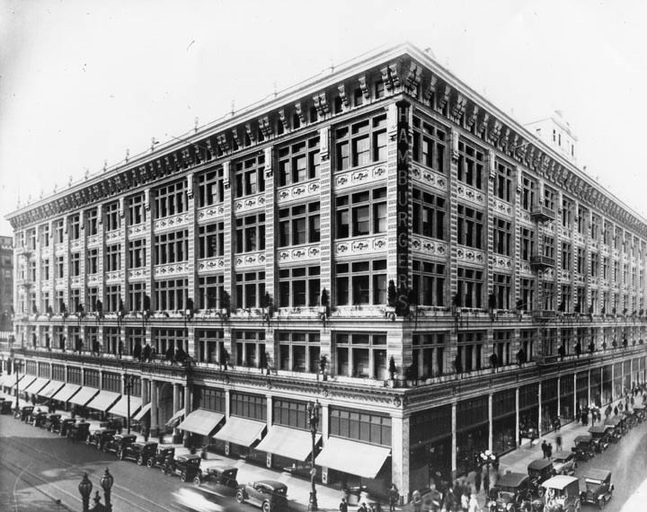 The Broadway Trade Center in LA, circa 1920. Photo: Army Arch/FlickR