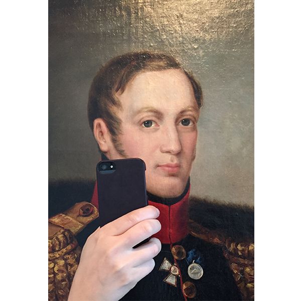 Museumselfies4 What a dashing chap. Photo: Olivia Muus/Museum of Selfies