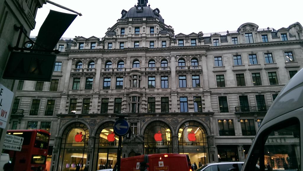 All over the world, Apple Stores are turning their logos red to mark World AIDS Day. Photo: Maya Mossinson Frost