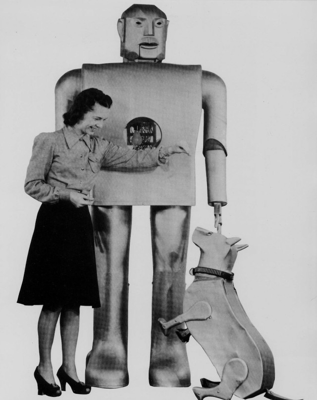 Elektro was later joined by a robotic dog, Sparko. Photo: Courtesy of Scott Schaut/Mansfield Memorial Museum