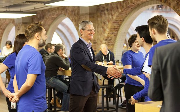 Apple tim cook 4_3214368b Tim Cook greeting employees this morning in London. Photo: Kensington Leverne