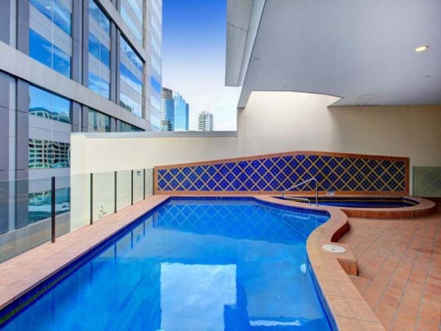 This pool is right above an Apple Store. Photo: Gary Allen