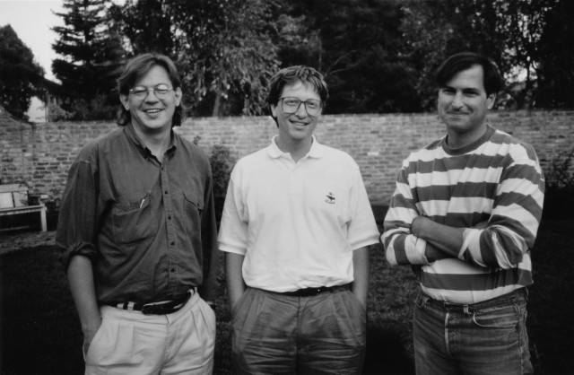 Brent Schlender (left) with Bill Gates and Steve Jobs after their historic 1991 joint interview for Fortune.